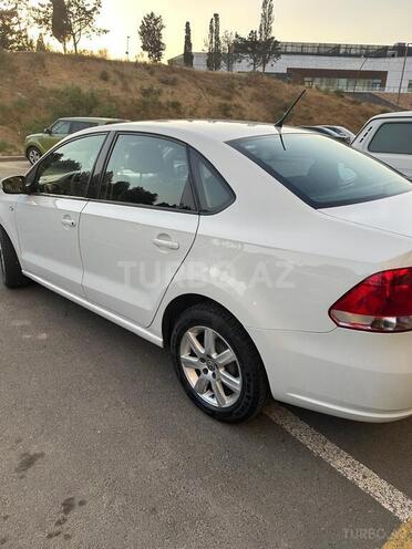 Volkswagen Polo 2014, 162,700 km - 1.6 l - Bakı