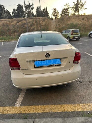 Volkswagen Polo 2014, 162,700 km - 1.6 l - Bakı