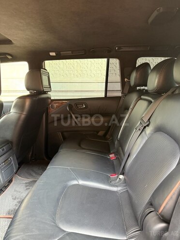 Nissan Patrol 2011, 85,000 km - 5.6 l - Bakı
