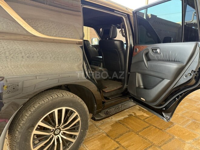 Nissan Patrol 2011, 85,000 km - 5.6 l - Bakı
