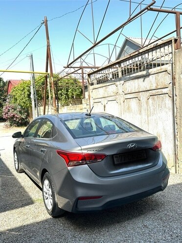 Hyundai Accent 2021, 80,000 km - 1.6 л - Bakı