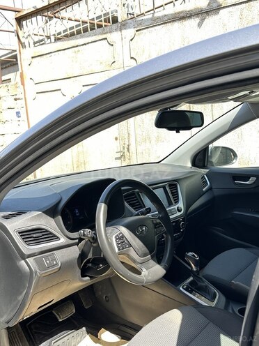 Hyundai Accent 2021, 80,000 km - 1.6 л - Bakı