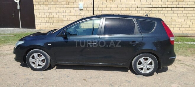 Hyundai i30 2009, 186,000 km - 1.4 l - Samux