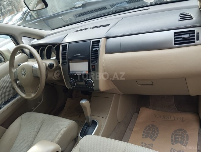 Nissan Tiida-8