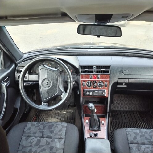Mercedes C 180 1997, 342,000 km - 1.8 l - Bakı