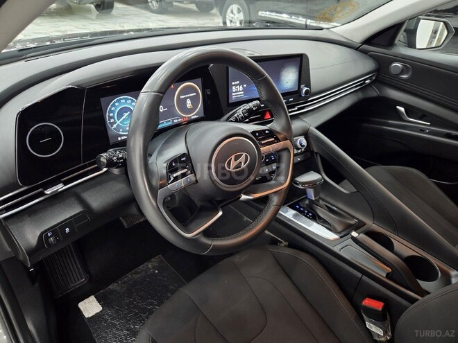 Hyundai Elantra 2024, 18,000 km - 1.6 л - Bakı