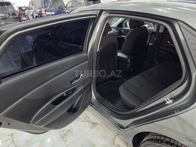 Hyundai Elantra 2024, 18,000 km - 1.6 л - Bakı