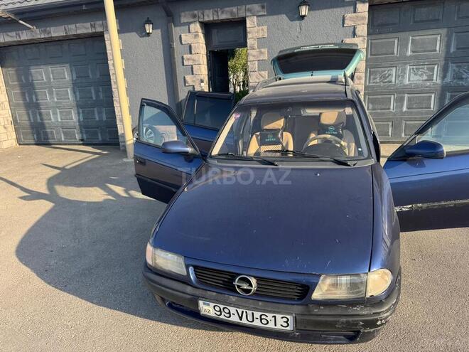 Opel Astra 1997, 335,000 km - 1.6 l - Bakı