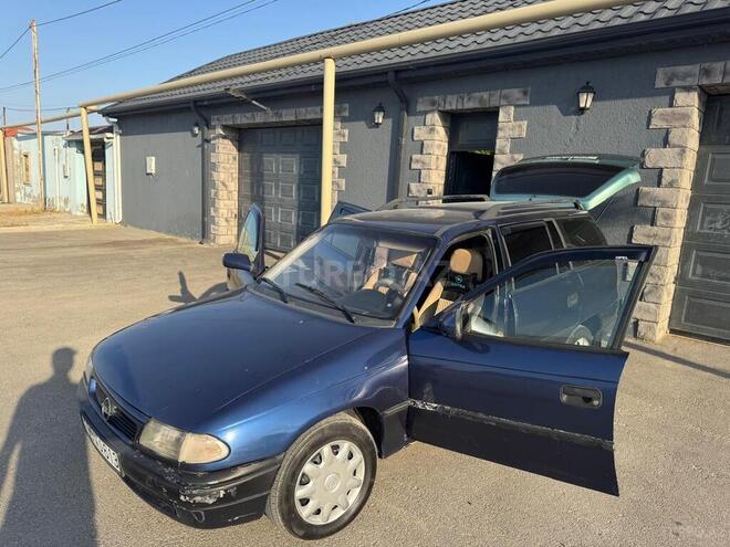 Opel Astra 1997, 335,000 km - 1.6 l - Bakı