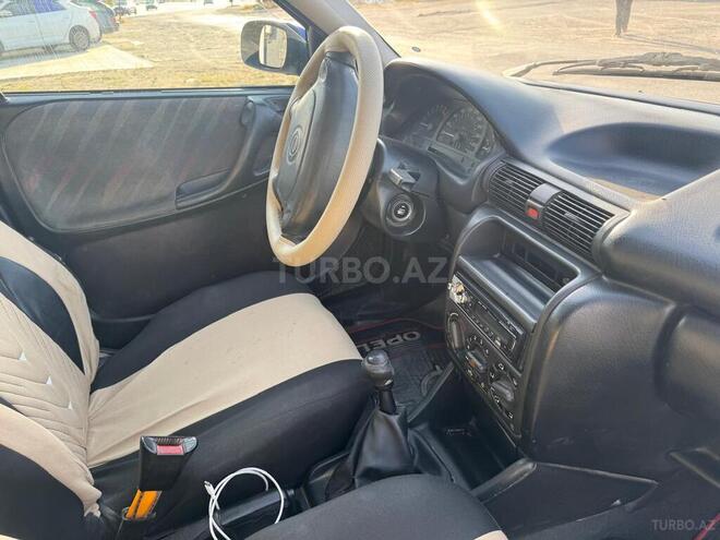 Opel Astra 1997, 335,000 km - 1.6 l - Bakı