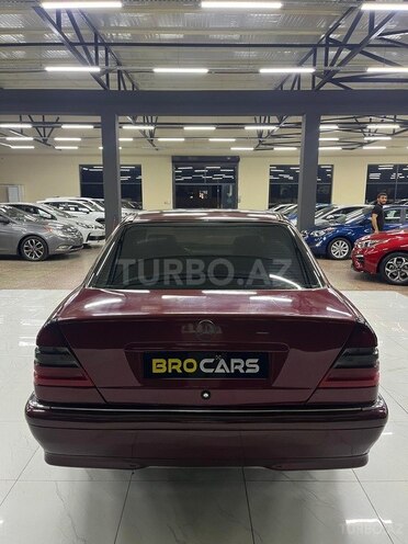 Mercedes C 240-13