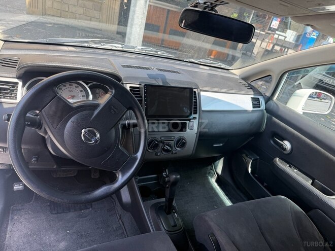 Nissan Tiida-3