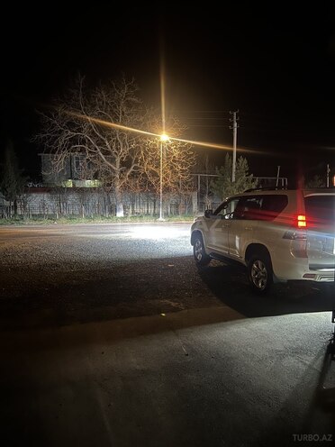 Toyota Land Cruiser Prado 2010, 200,000 km - 2.7 l - Bakı