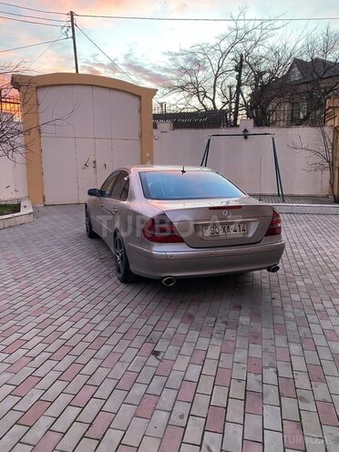 Mercedes E 200 d 2002, 701,650 km - 2.2 l - Bakı