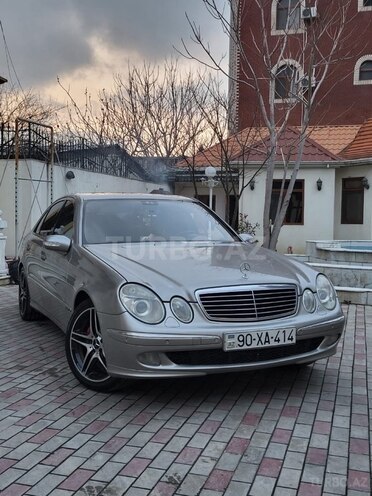 Mercedes E 200 d 2002, 701,650 km - 2.2 l - Bakı