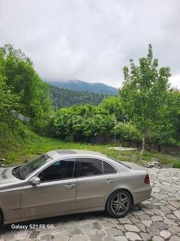 Mercedes E 200 d 2002, 701,650 km - 2.2 l - Bakı