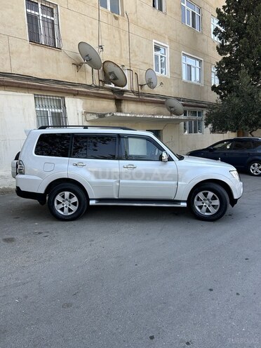 Mitsubishi Pajero 2007, 206,000 km - 3.0 l - Bakı