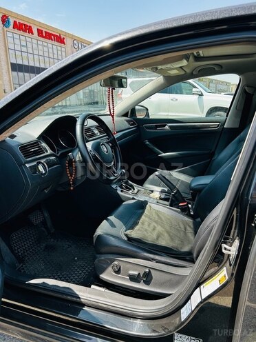 Volkswagen Passat 2015, 224,824 km - 1.8 l - Bakı