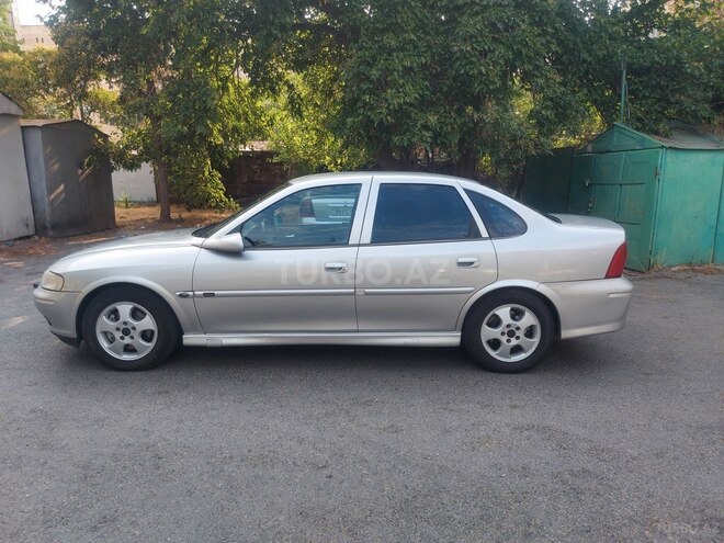 Opel Vectra 2000, 435,000 km - 2.0 л - Bakı