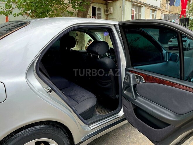 Mercedes E 240 1999, 347,000 km - 2.4 l - Sumqayıt