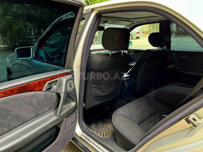 Mercedes E 240 1999, 347,000 km - 2.4 l - Sumqayıt