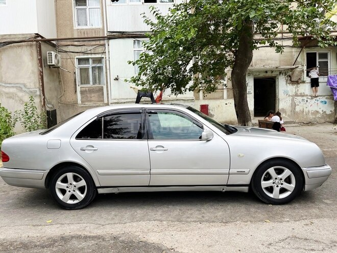Mercedes E 240 1999, 347,000 km - 2.4 l - Sumqayıt