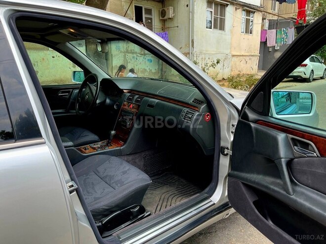 Mercedes E 240 1999, 347,000 km - 2.4 l - Sumqayıt