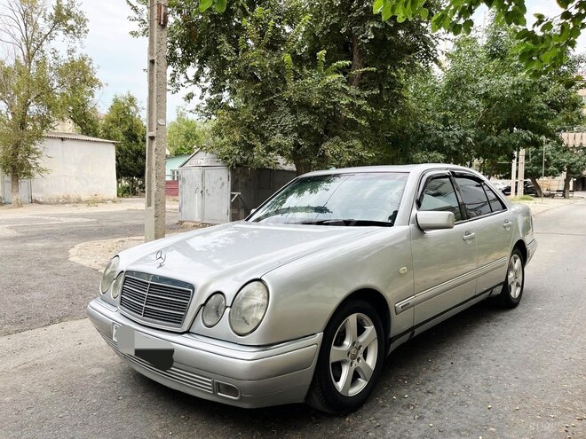 Mercedes E 240 1999, 347,000 km - 2.4 l - Sumqayıt