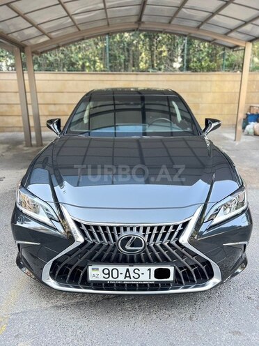 Lexus ES 300h-1