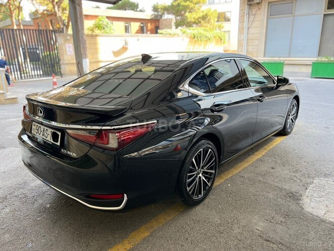 Lexus ES 300h-5