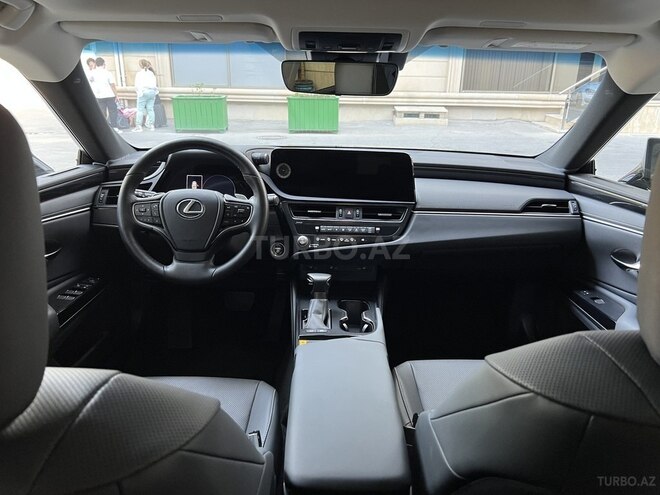 Lexus ES 300h-7