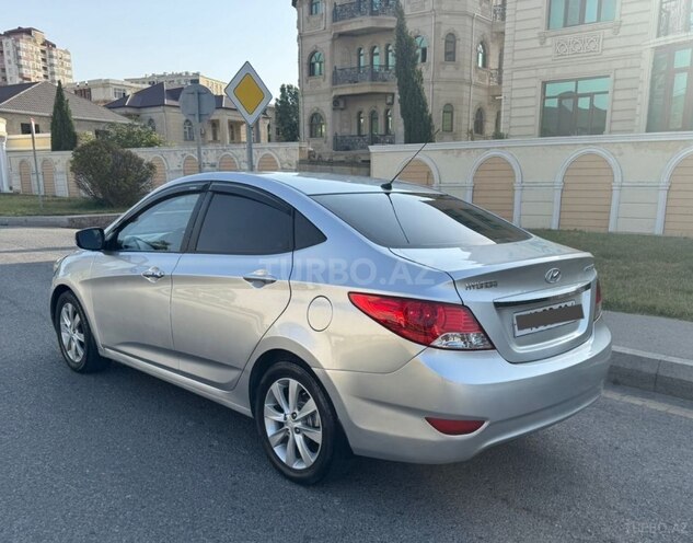 Hyundai Accent 2011, 178,000 km - 1.6 l - Bakı