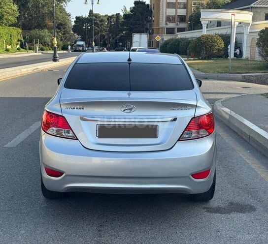 Hyundai Accent 2011, 178,000 km - 1.6 l - Bakı