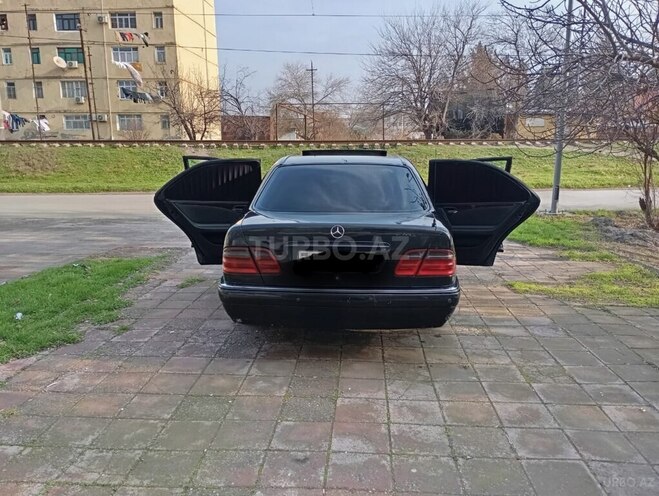 Mercedes E 240 1999, 503,000 km - 2.4 l - Şirvan