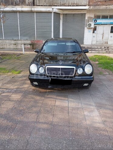 Mercedes E 240 1999, 503,000 km - 2.4 l - Şirvan
