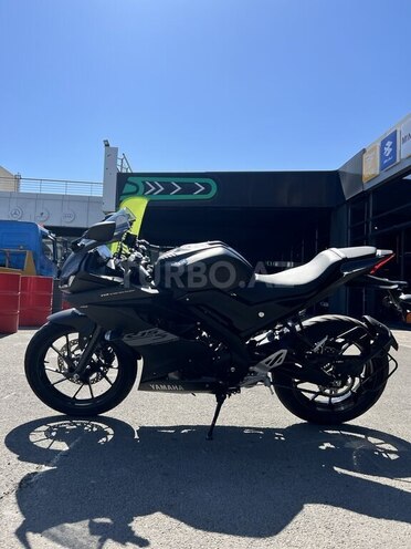 Yamaha R15S-3