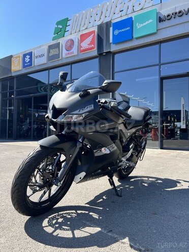 Yamaha R15S-1