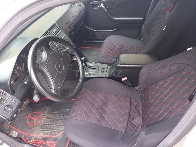 Mercedes E 280 1993, 345,678 km - 2.8 l - Bakı