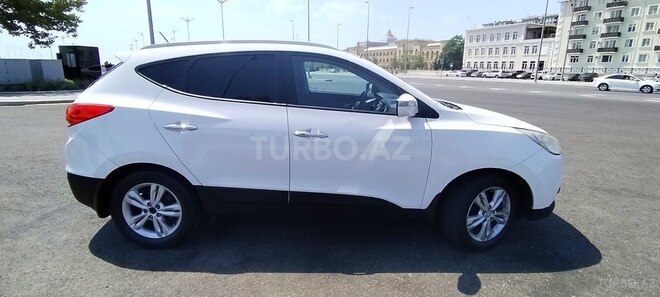 Hyundai ix35 2013, 105,100 km - 2.0 л - Bakı