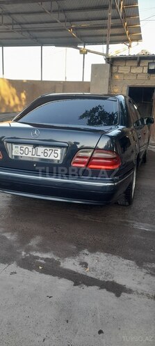 Mercedes E 220 d 2000, 454,000 km - 2.2 l - Cəbrayıl