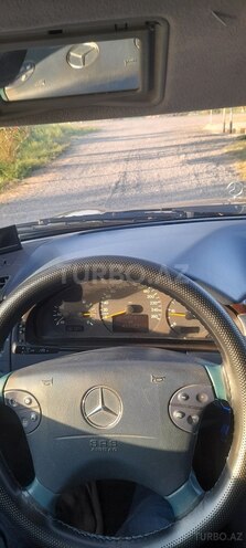 Mercedes E 220 d 2000, 454,000 km - 2.2 l - Cəbrayıl