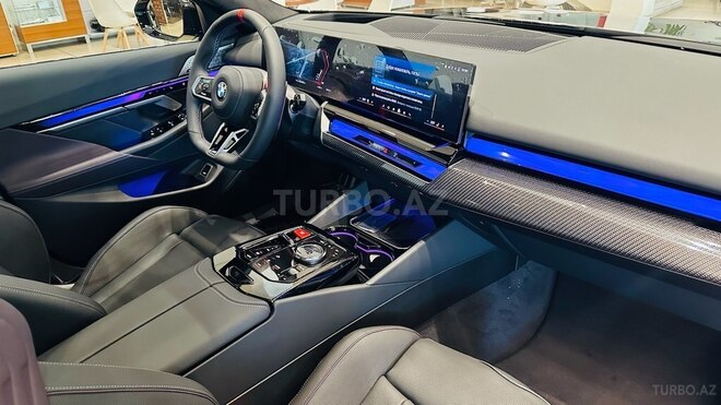 BMW M5-17