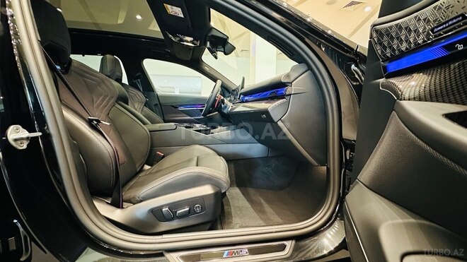 BMW M5-20