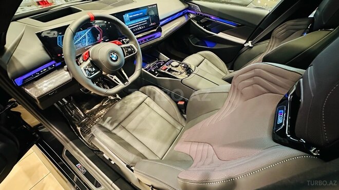 BMW M5-18