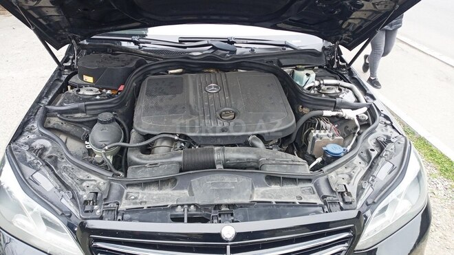 Mercedes E 220 d 2014, 195,000 km - 2.1 л - Bakı