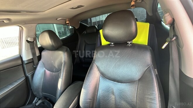Hyundai Elantra 2014, 214,000 km - 1.8 л - İmişli