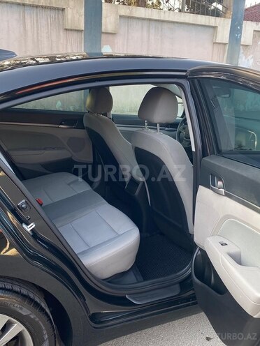 Hyundai Elantra 2017, 132,000 km - 2.0 l - Bakı