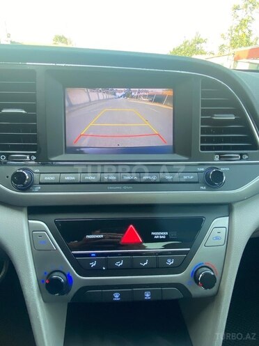 Hyundai Elantra 2017, 132,000 km - 2.0 l - Bakı