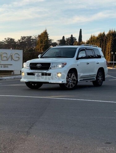 Toyota Land Cruiser 2011, 157,000 km - 4.0 л - Naftalan