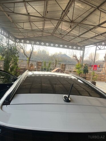 Hyundai Grand Santa Fe-10